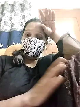 Snapshot of Monika_Telugu_Girl chatting on 09-25-25, 08:01 Monika Telugu Girl online show from 09-25-25, 08:01