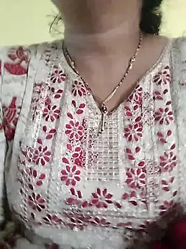 Snapshot of Monika_Telugu_Girl chatting on 10-17-25, 03:42 Monika Telugu Girl online show from 10-17-25, 03:42