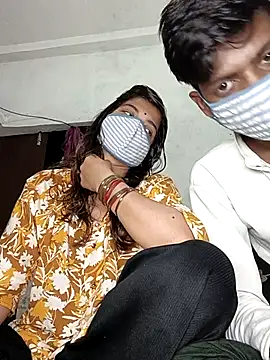 Snapshot of hiddennisha chatting on 10-03-25, 04:26 hiddennisha online show from 10-03-25, 04:26