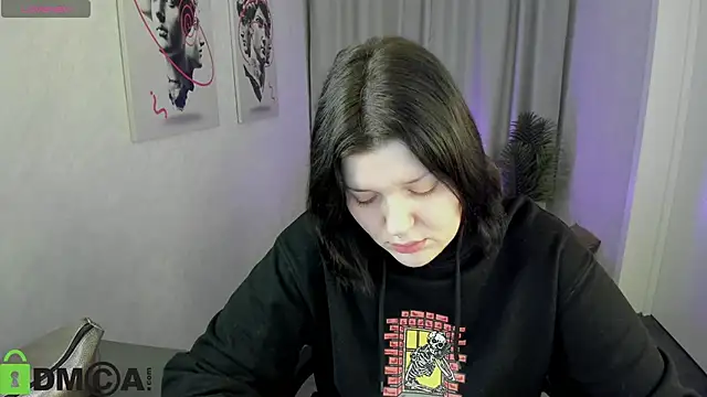 Snapshot of Michele_Greenn chatting on 11-10-25, 01:15 Michele Greenn online show from 11-10-25, 01:15