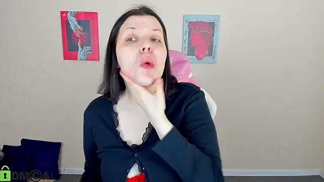 Snapshot of Michele_Greenn chatting on 11-29-25, 05:05 Michele Greenn online show from 11-29-25, 05:05