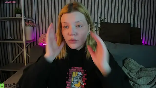 Michele Greenn online show from 04-03-26, 01:03