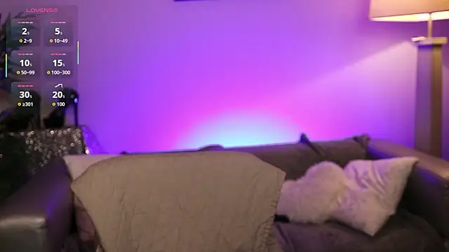 NovaHollisx online show from 11-24-25, 02:55