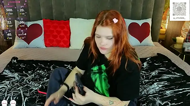 Clumsy Nana online show from 02-03-26, 07:41