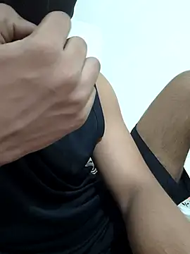 Snapshot of _urr_daddy chatting on 10-29-25, 10:00 urr daddy online show from 10-29-25, 10:00