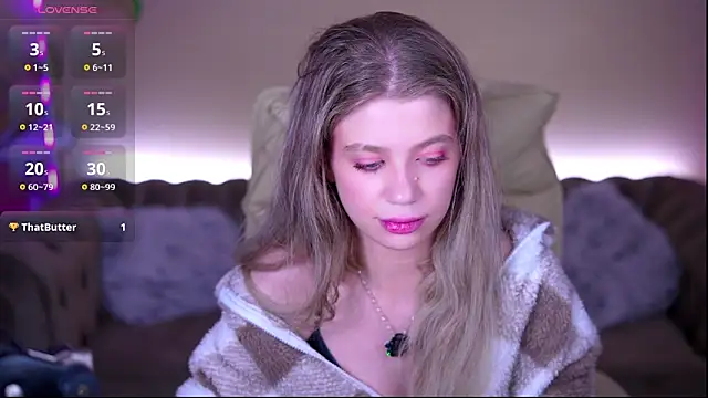 Snapshot of SandyLayy chatting on 06-13-26, 02:20 SandyLayy online show from 06-13-26, 02:20