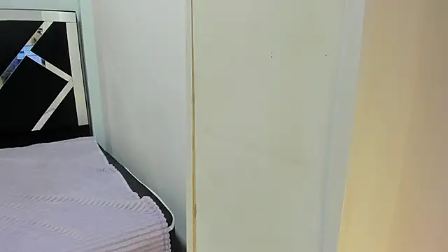 Snapshot of iisabella_noa chatting on 09-27-25, 01:05 iisabella noa online show from 09-27-25, 01:05