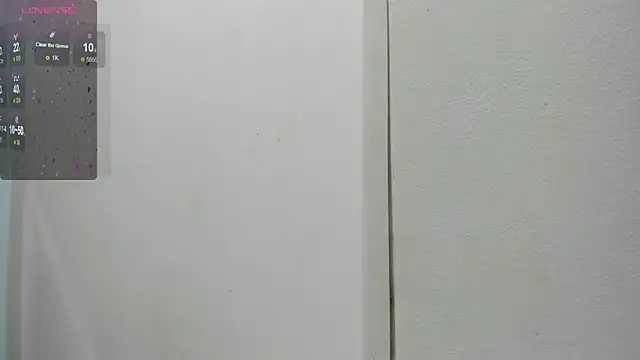 Snapshot of iisabella_noa chatting on 10-31-25, 12:17 iisabella noa online show from 10-31-25, 12:17