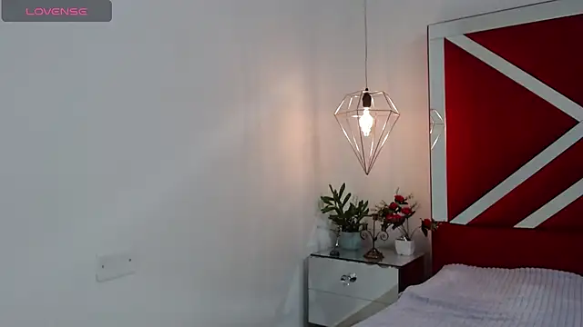 Snapshot of iisabella_noa chatting on 11-07-25, 07:58 iisabella noa online show from 11-07-25, 07:58