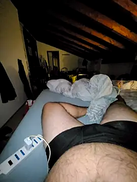 giova17cm online show from 10-06-25, 10:18