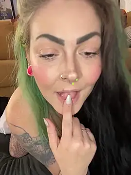 ninabobina666 online show from 10-27-25, 02:54