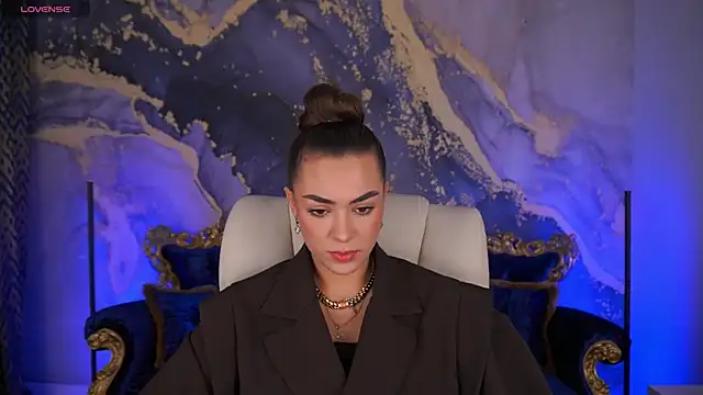 Snapshot of EricaSin chatting on 10-02-25, 06:31 EricaSin online show from 10-02-25, 06:31