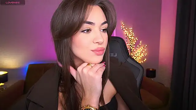 Snapshot of EricaSin chatting on 11-03-25, 07:09 EricaSin online show from 11-03-25, 07:09