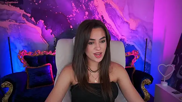 Snapshot of EricaSin chatting on 11-13-25, 04:39 EricaSin online show from 11-13-25, 04:39