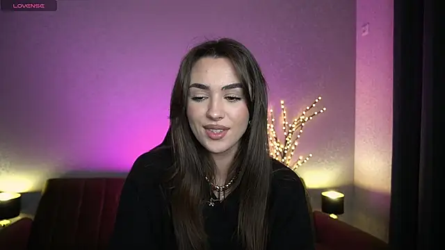 Snapshot of EricaSin chatting on 11-14-25, 01:10 EricaSin online show from 11-14-25, 01:10