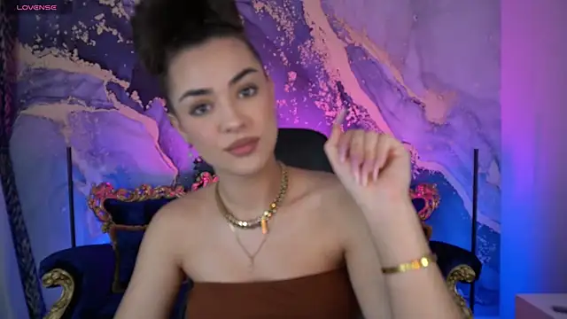 Snapshot of EricaSin chatting on 11-24-25, 07:19 EricaSin online show from 11-24-25, 07:19