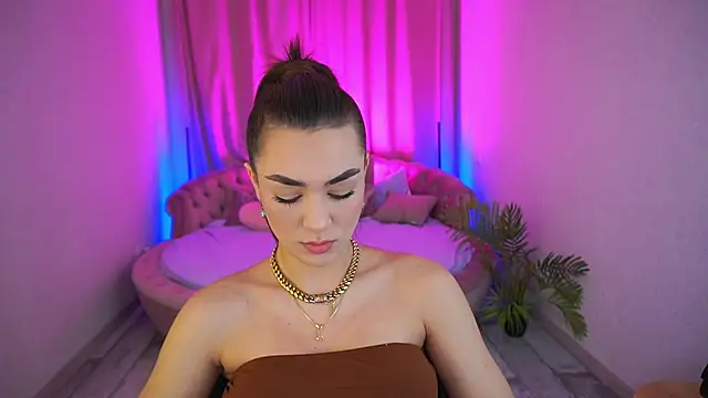 Snapshot of EricaSin chatting on 11-28-25, 07:33 EricaSin online show from 11-28-25, 07:33