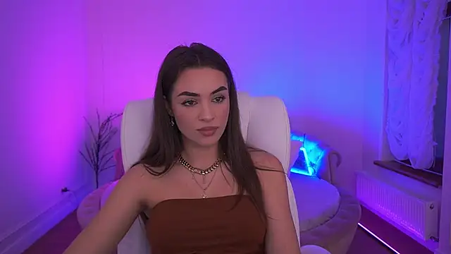 Snapshot of EricaSin chatting on 12-17-25, 02:12 EricaSin online show from 12-17-25, 02:12