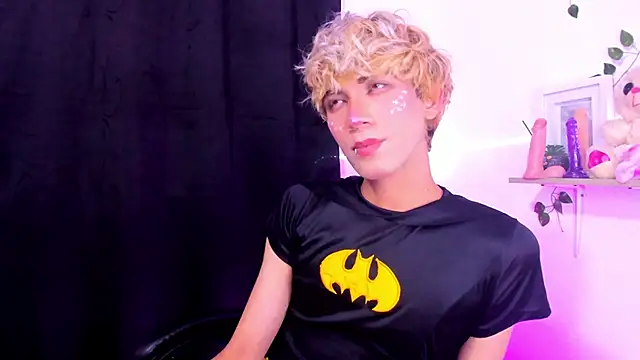 Snapshot of Cooperrosscute233 chatting on 10-02-25, 05:25 Cooperrosscute233 online show from 10-02-25, 05:25