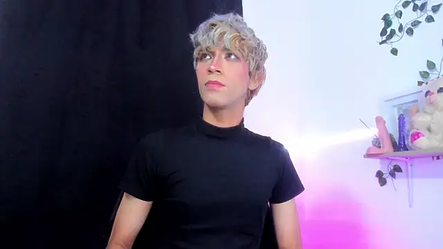 Snapshot of Cooperrosscute233 chatting on 10-08-25, 06:38 Cooperrosscute233 online show from 10-08-25, 06:38