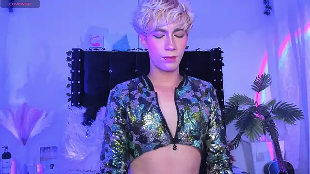 Snapshot of Cooperrosscute233 chatting on 12-05-25, 12:52 Cooperrosscute233 online show from 12-05-25, 12:52