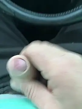 Snapshot of Filo981G chatting on 10-24-25, 04:14 Filo981G online show from 10-24-25, 04:14