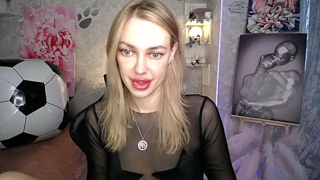 Snapshot of NickyAdamidi chatting on 07-17-26, 04:12 NickyAdamidi online show from 07-17-26, 04:12