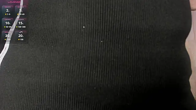 Snapshot of helenasaenz chatting on 10-06-25, 12:24 helenasaenz online show from 10-06-25, 12:24