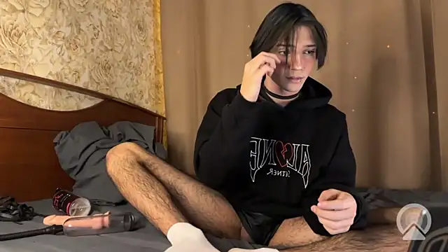 Snapshot of NikGive chatting on 02-02-26, 04:38 NikGive online show from 02-02-26, 04:38