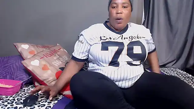 Snapshot of chockclitx5 chatting on 09-25-25, 02:54 chockclitx5 online show from 09-25-25, 02:54