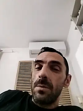 hotmen83 online show from 09-13-25, 03:12