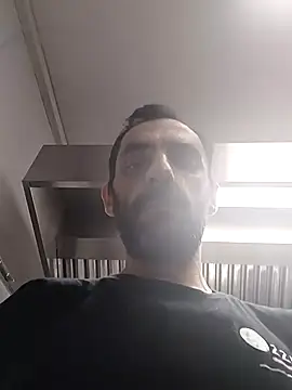 hotmen83 online show from 10-25-25, 06:13