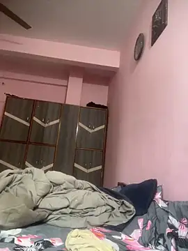 mona 15 online show from 11-12-25, 10:37