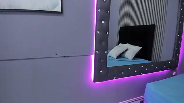 Snapshot of Sex_samantha chatting on 11-29-25, 12:41 Sex samantha online show from 11-29-25, 12:41