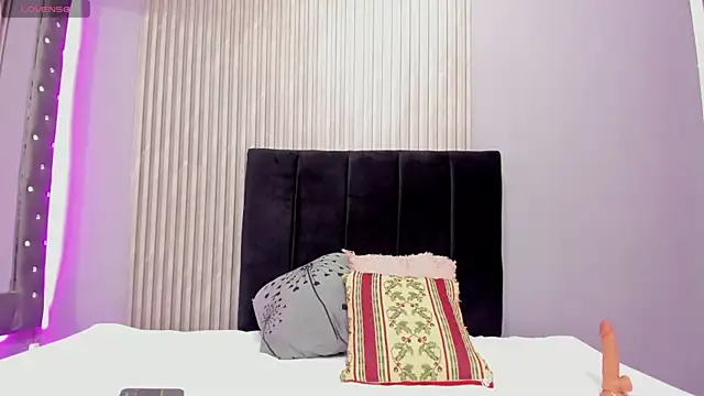 Sex samantha online show from 12-22-25, 01:30