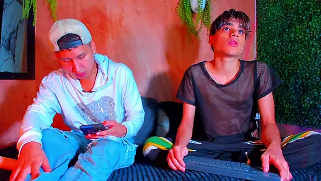 spicy adonhis online show from 11-17-25, 12:33