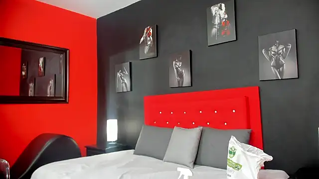 lilyth adam online show from 10-08-25, 07:33