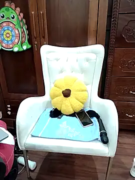 Snapshot of Jess-Thuy chatting on 09-20-25, 06:20 Jess-Thuy online show from 09-20-25, 06:20