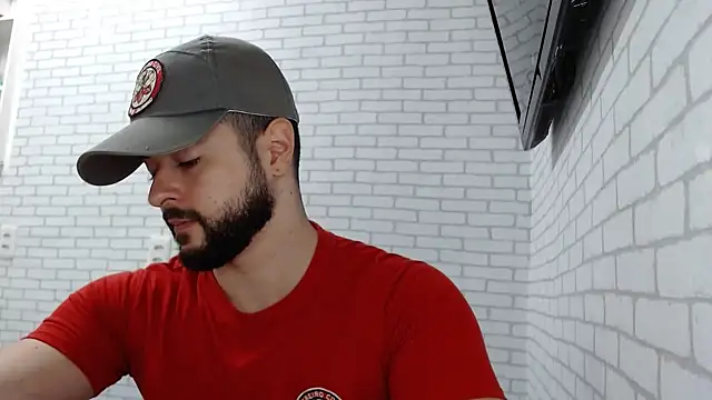 BombeiroHotx online show from 09-18-25, 10:56