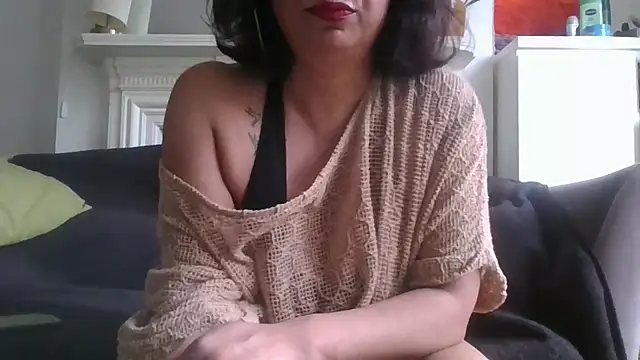 Snapshot of Tara-Kandy chatting on 05-30-26, 07:00 Tara-Kandy online show from 05-30-26, 07:00