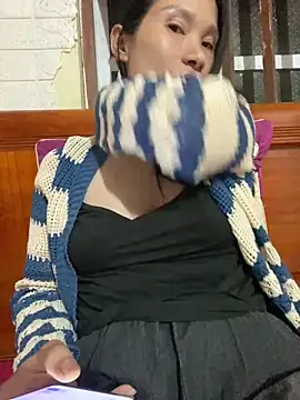 MinHiNi online show from 12-20-25, 12:34