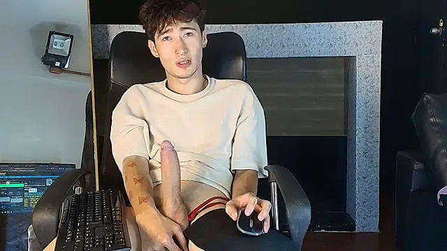 Snapshot of _DantFox_ chatting on 11-09-25, 07:56 DantFox online show from 11-09-25, 07:56