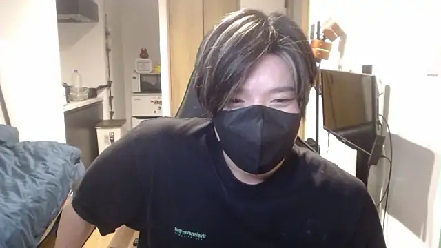 Snapshot of Mei-Tanaka chatting on 10-15-25, 02:28 Mei-Tanaka online show from 10-15-25, 02:28