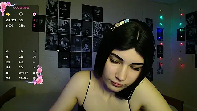 Snapshot of mskissa chatting on 10-24-25, 12:30 mskissa online show from 10-24-25, 12:30