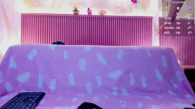 HollyHill  online show from 09-19-25, 11:44