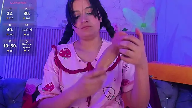 HollyHill  online show from 10-22-25, 07:57