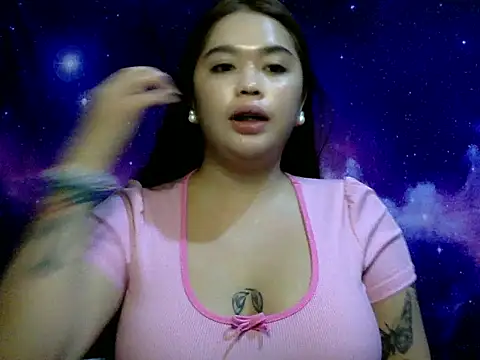 Snapshot of _GoddessShemalex chatting on 12-17-25, 04:02 GoddessShemalex online show from 12-17-25, 04:02