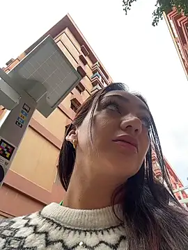 Ninabigtitied online show from 12-20-25, 02:35