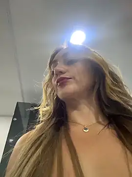 Ninabigtitied online show from 03-15-26, 12:38