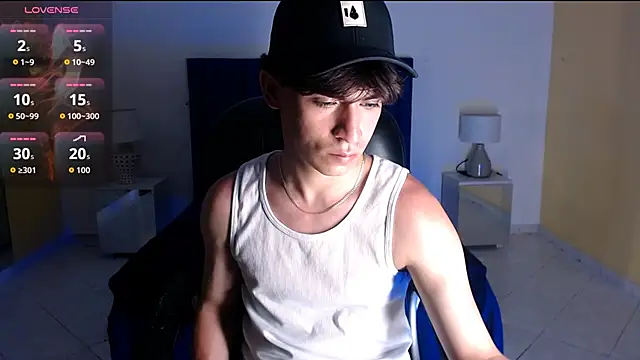 Snapshot of RoberthAlv chatting on 03-02-26, 01:40 RoberthAlv online show from 03-02-26, 01:40